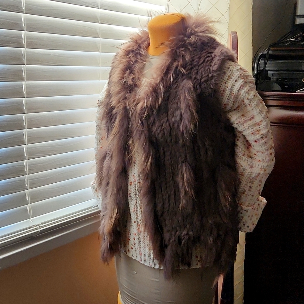 LUXE Meefur Brown Fur Vest, Sz Small